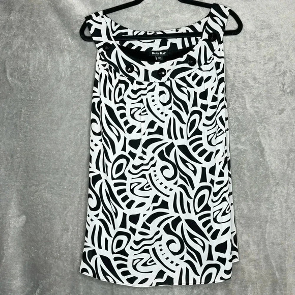 Dana Kay 18W 1X Shirt Top White Geometric Sleeveless Round Neck Embellished‎ - Picture 1 of 7